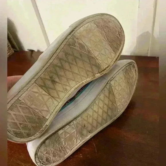 Colorful sneakers size 8 - Picture 7 of 8